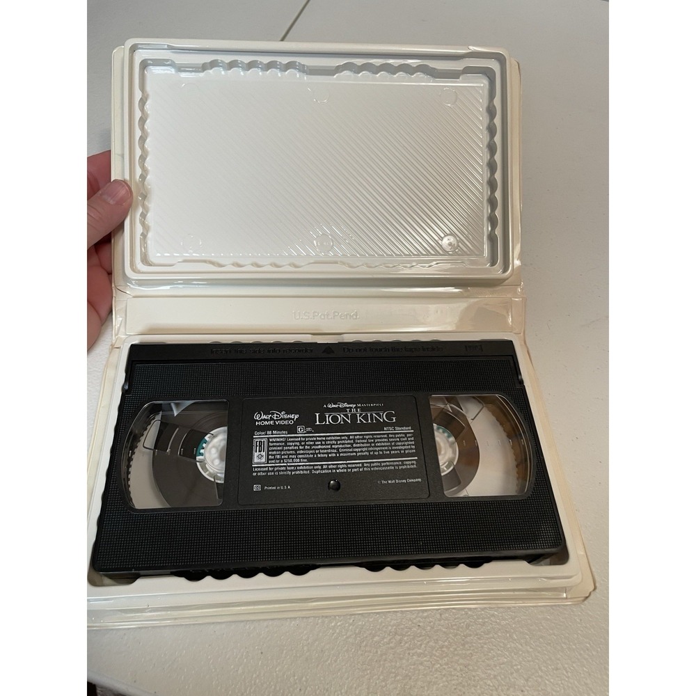 Walt Disney's Masterpiece Collection The Lion King VHS 1995 - Picture 4 of 5